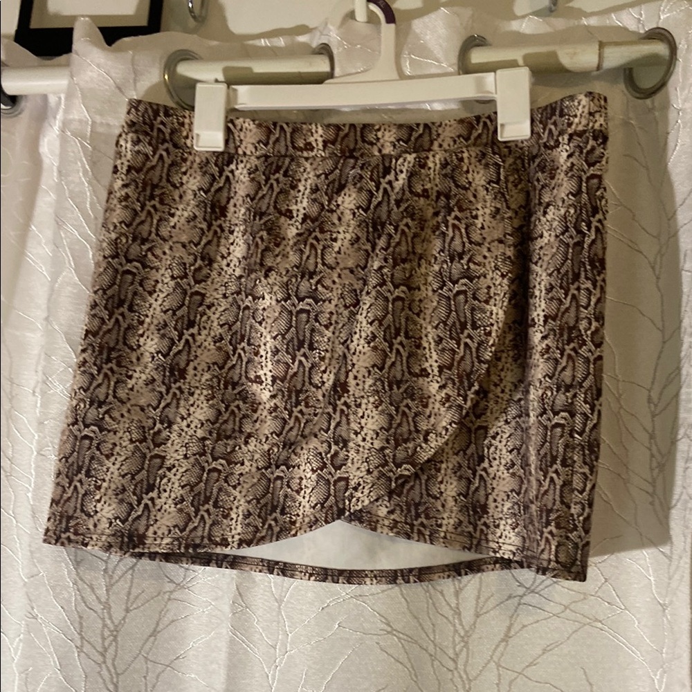 Versona Tan Cream Wrap Mini Skirt Night Out